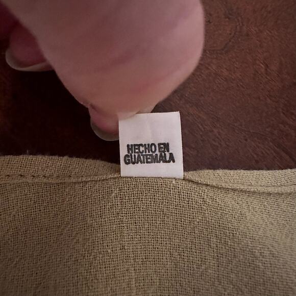 70s Mayan Guatemalan Huipil Inspired Floral Embroidered Stitched Top Blouse Sz M - Picture 7 of 9